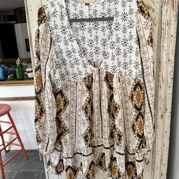 FREE PEOPLE BEIGE DOWN BY THE BAY TUNIC - Picture 5 of 7